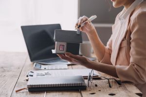Imobiliária pequena também precisa de sistema? Por que a organização deve vir ANTES do crescimento